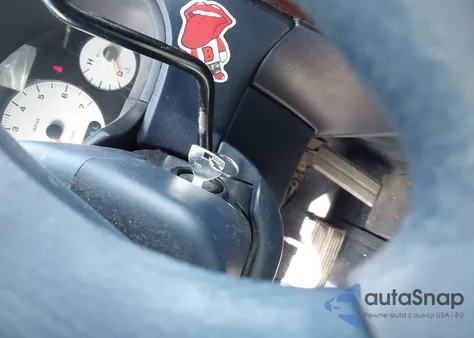 2001 Chrysler Town & Country Lx from USA, damaged, VIN 2C4GP44311R389468